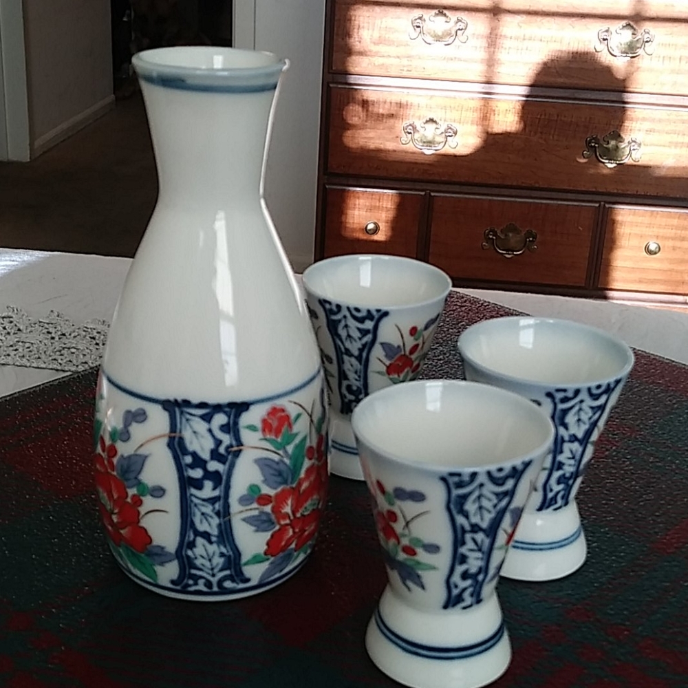 Tea set - Picture 2 of 3